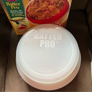 Vintage Kitchen Food Prep Tools Along With Specialty Knife & Whisk As Seen on TV